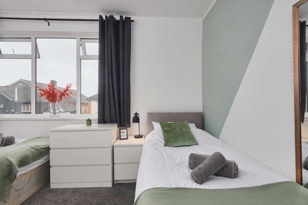 노먼턴 Haw Hill House - Modern 4 Bed 아파트 외부 사진